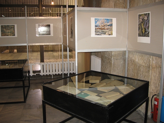 4.JPG - Изложба от фондовете на библиотеката, посветена на 125 години от рождението на Сирак Скитник